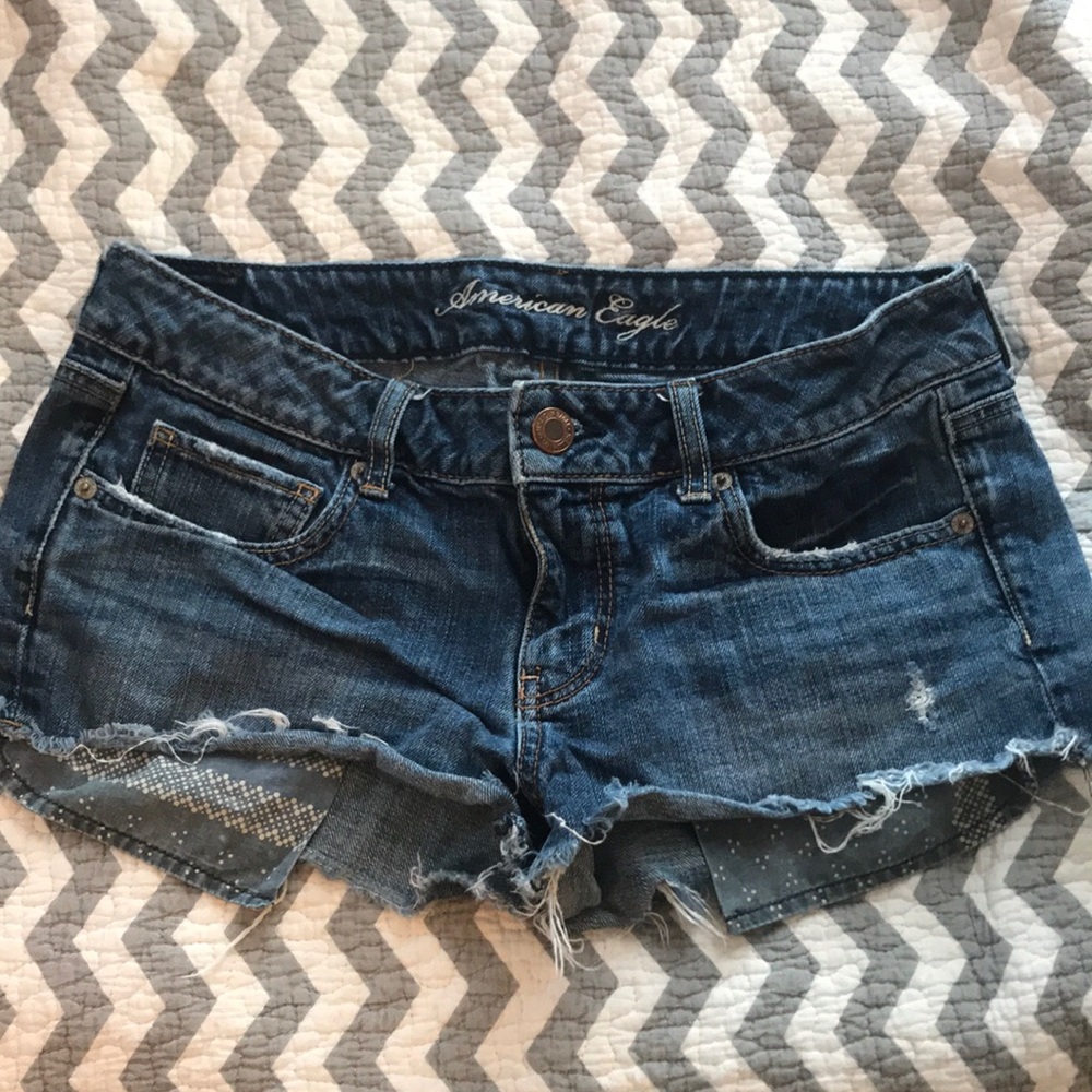 American Eagle distressed jean shorts.